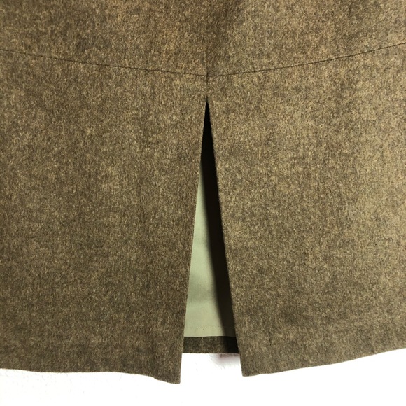 ๐ Banana Republic ๐ 100% Wool Blazer & Skirt Set - Picture 9 of 14